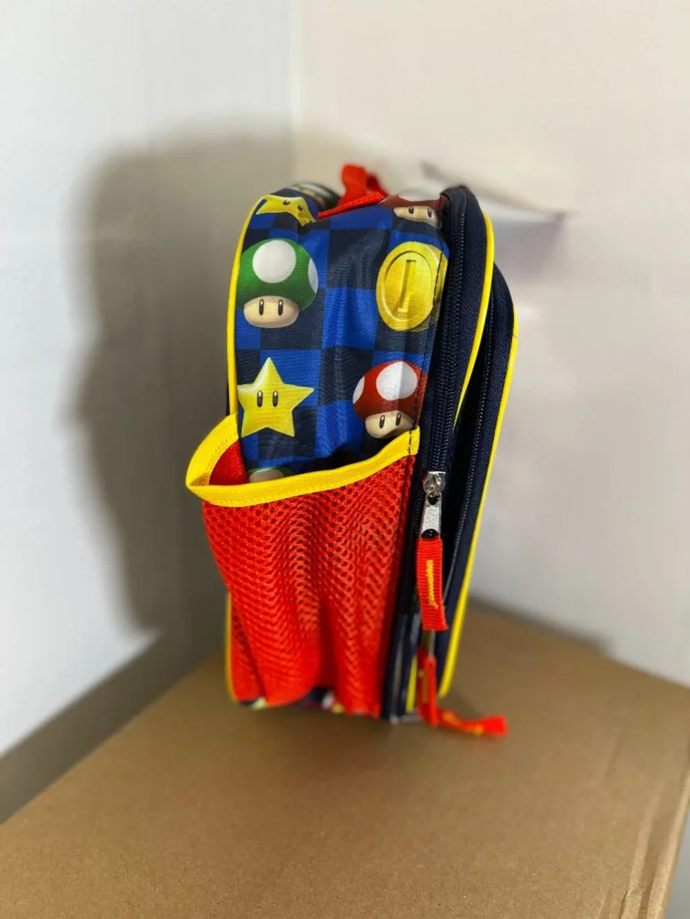 Nintendo Super Mario Dual Compartment Insulated Soft Zipped Lunch Tote Bag NWT